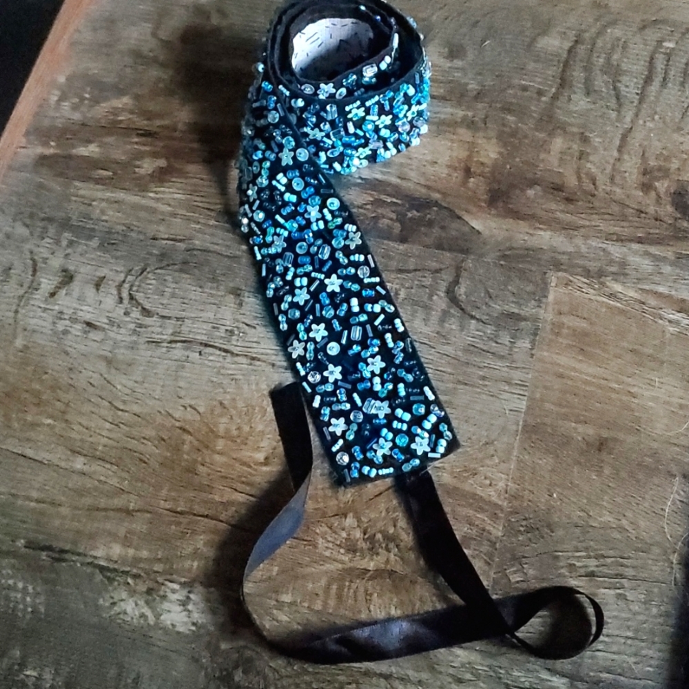 💎2/$30 Aqua-beaded black velvet belt